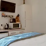 The Old Goat House Дом отдыха
